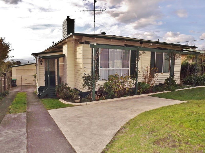 6 Elizabeth Street, Moe VIC 3825