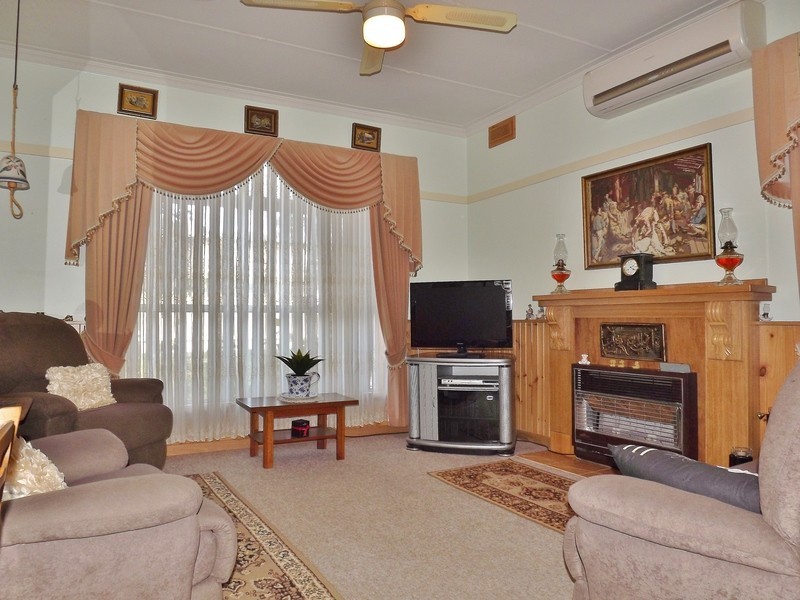 6 Elizabeth Street, Moe VIC 3825