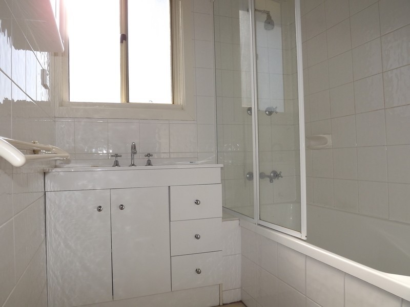 4 Thoresby Street, Newborough VIC 3825