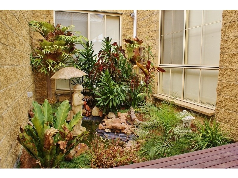 115 McGraths Track, Hernes Oak VIC 3825