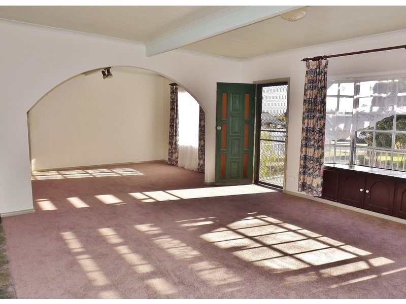 7 Paisley Street, Newborough VIC 3825