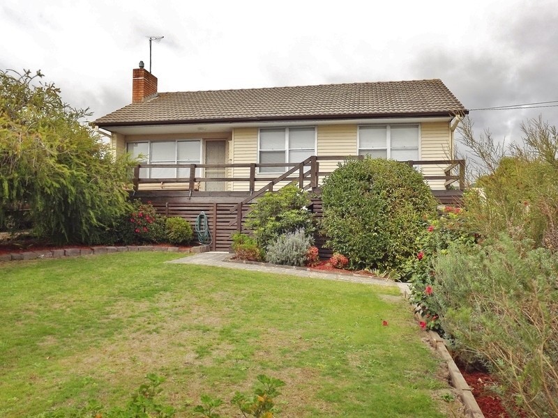10 Lincoln Street, Moe VIC 3825