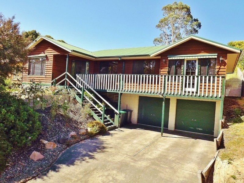 77 Haunted Hills Road, Newborough VIC 3825