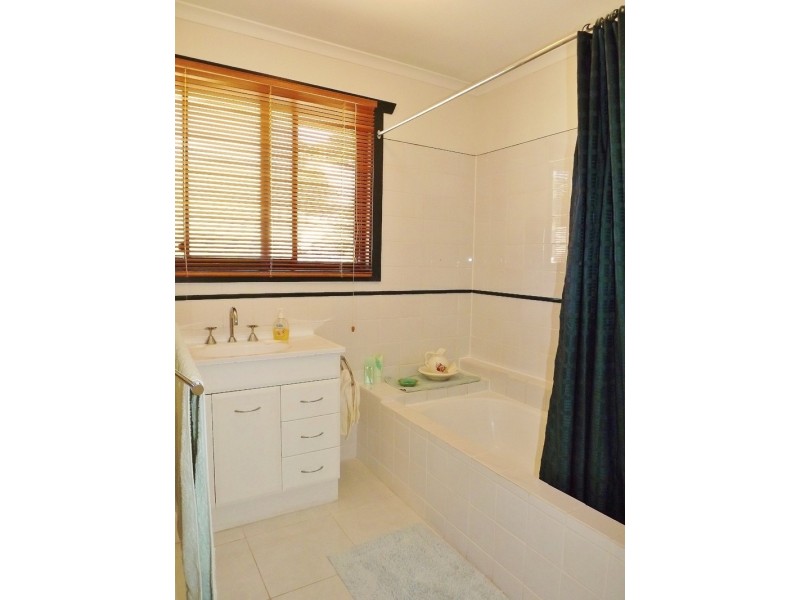 77 Haunted Hills Road, Newborough VIC 3825