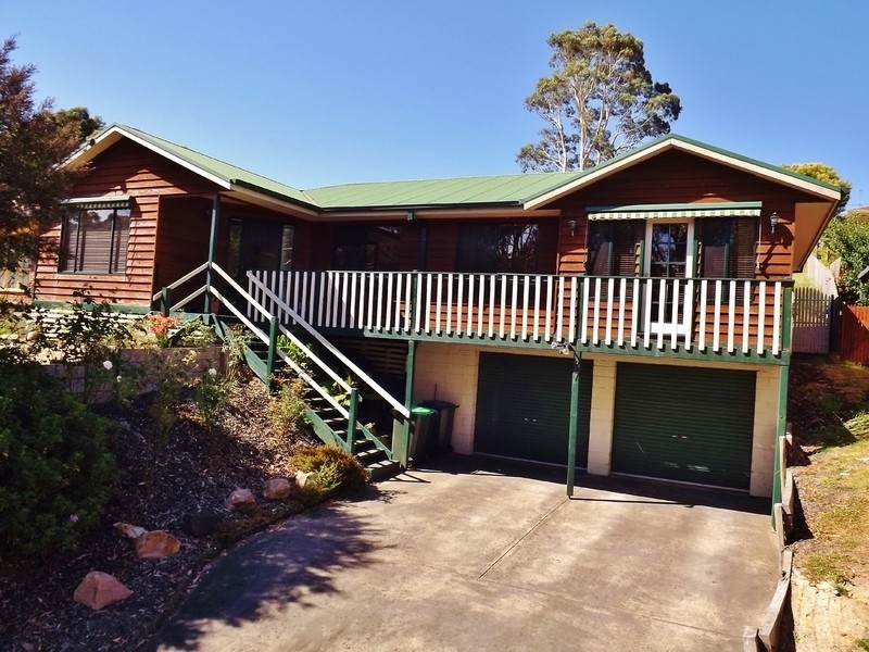 77 Haunted Hills Road, Newborough VIC 3825