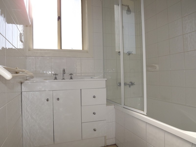 4 Thoresby Street, Newborough VIC 3825