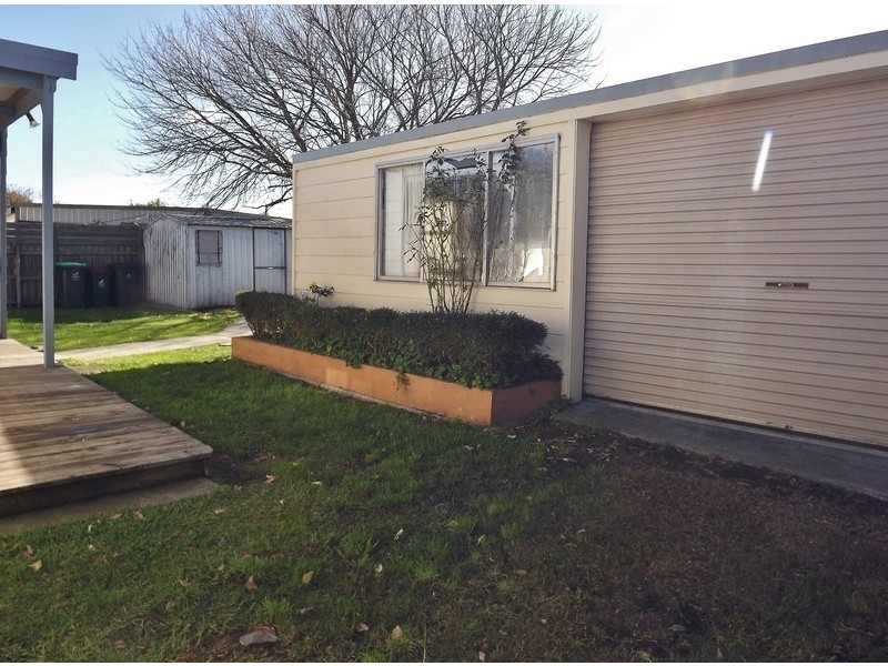 4 Thoresby Street, Newborough VIC 3825