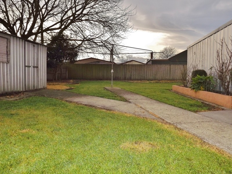 4 Thoresby Street, Newborough VIC 3825