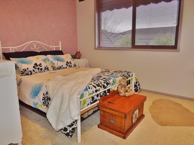 1 Amor Court, Newborough VIC 3825