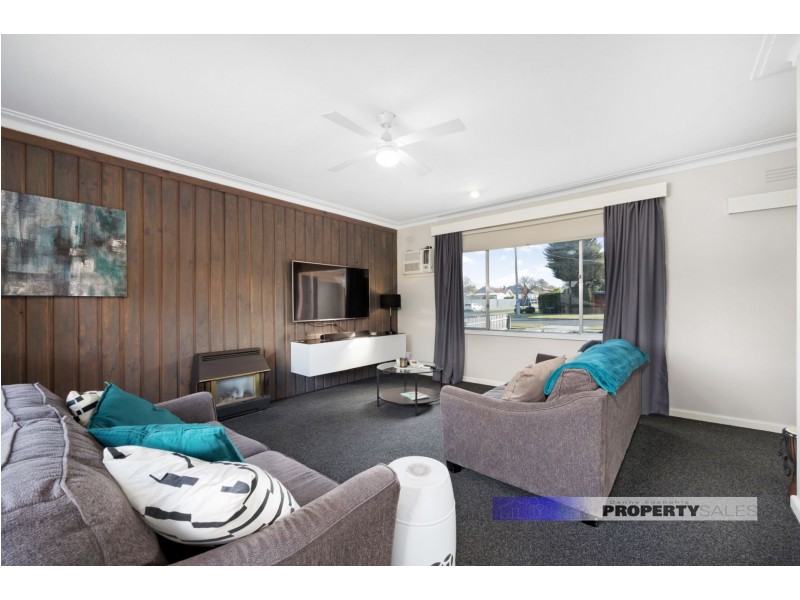 19 Bennett Street, Moe VIC 3825
