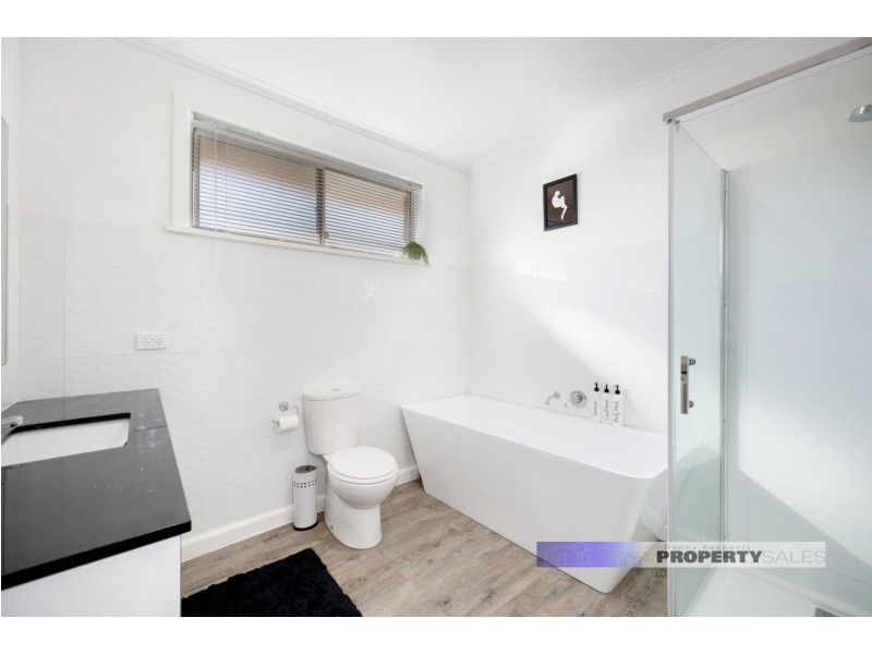 19 Bennett Street, Moe VIC 3825