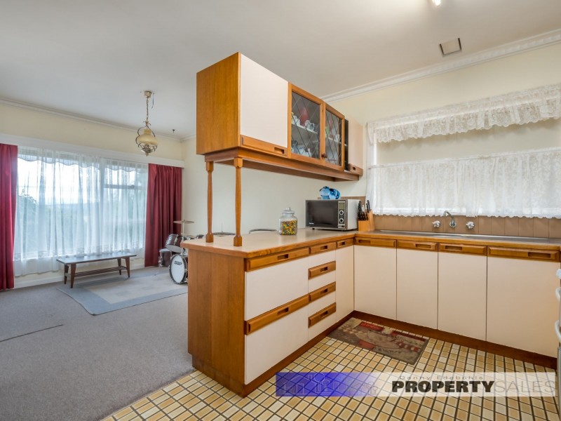 18 Bayley Street, Moe VIC 3825