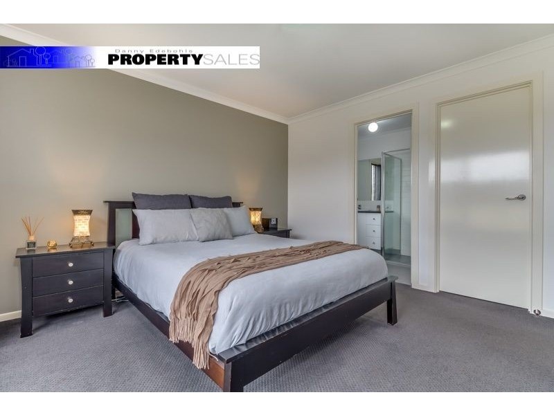 16 Montane Boulevard, Newborough VIC 3825