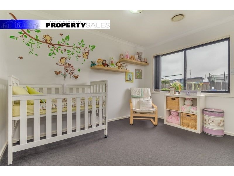 16 Montane Boulevard, Newborough VIC 3825