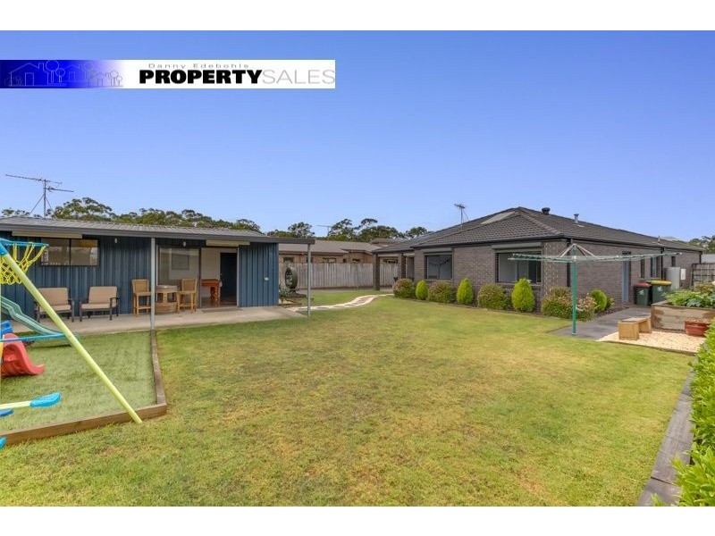 16 Montane Boulevard, Newborough VIC 3825