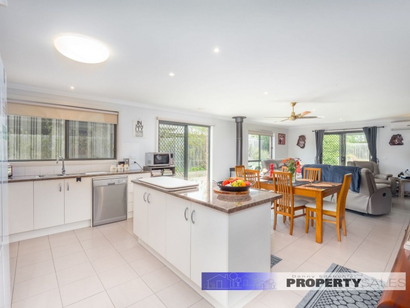 69 Vincent Boulevard, Trafalgar VIC 3824