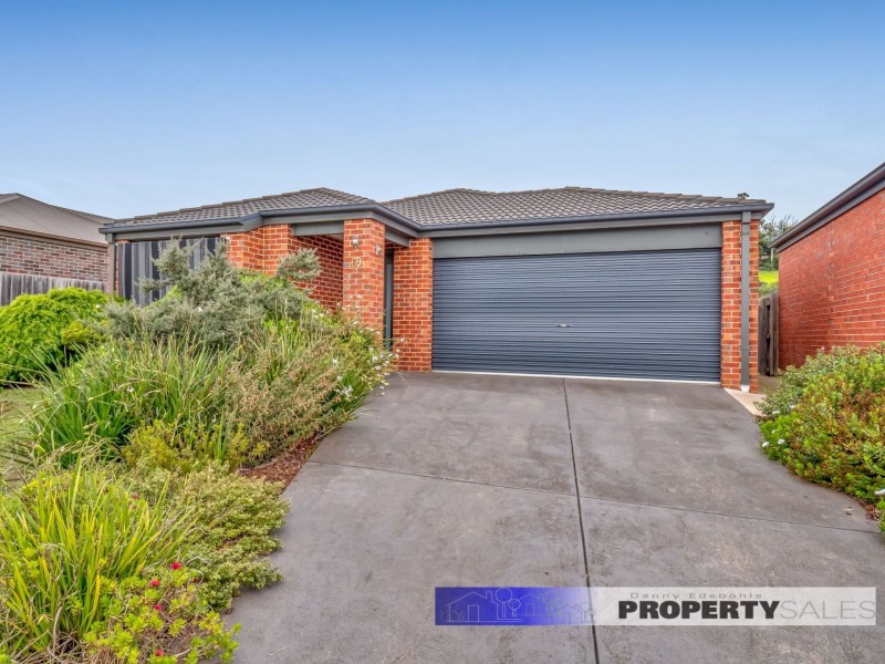 69 Vincent Boulevard, Trafalgar VIC 3824