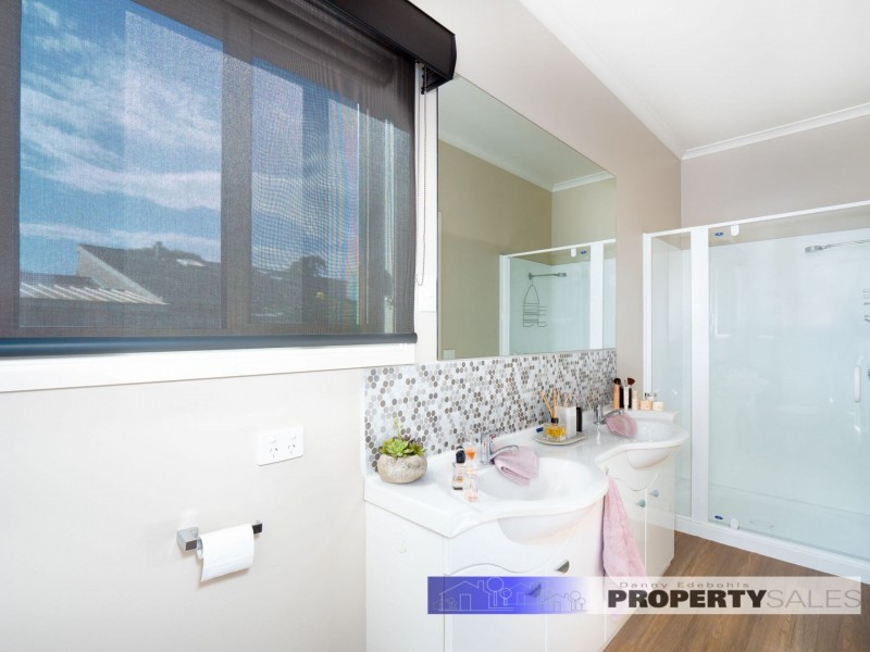 22 Tresswell Avenue, Newborough VIC 3825