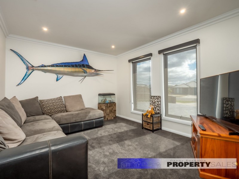 42 Collingwood Drive, Trafalgar VIC 3824