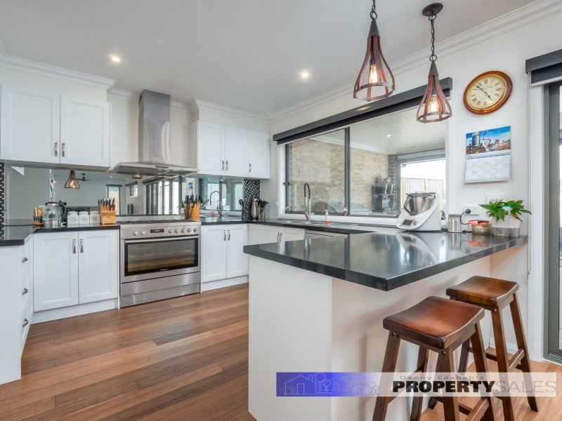 42 Collingwood Drive, Trafalgar VIC 3824