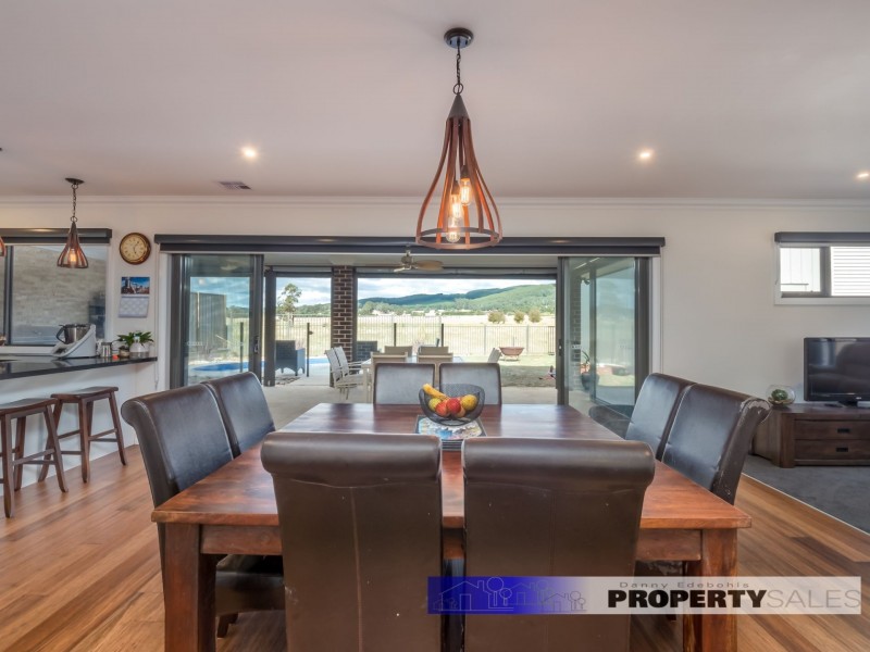 42 Collingwood Drive, Trafalgar VIC 3824
