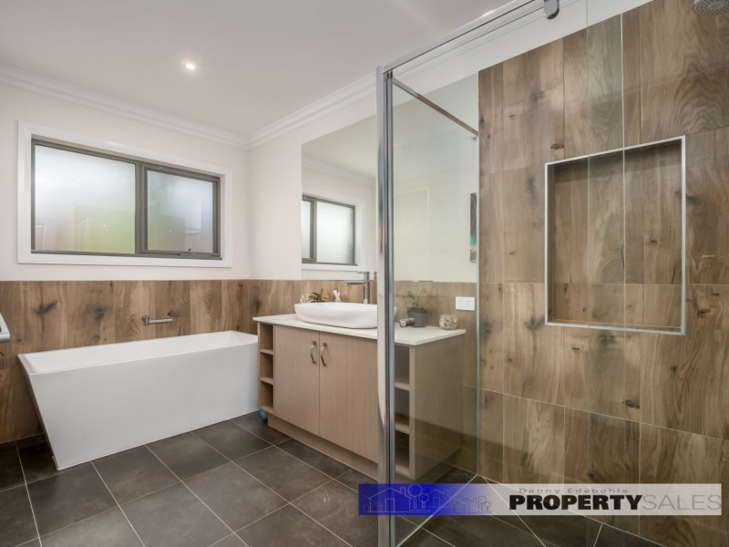 42 Collingwood Drive, Trafalgar VIC 3824