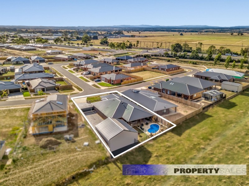 42 Collingwood Drive, Trafalgar VIC 3824