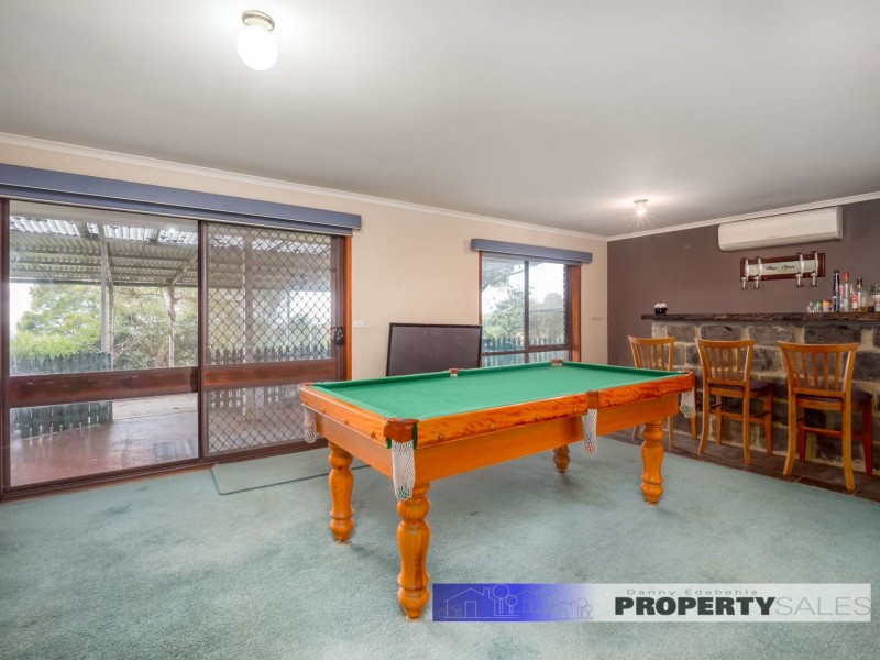 375 McDonalds Track, Hernes Oak VIC 3825