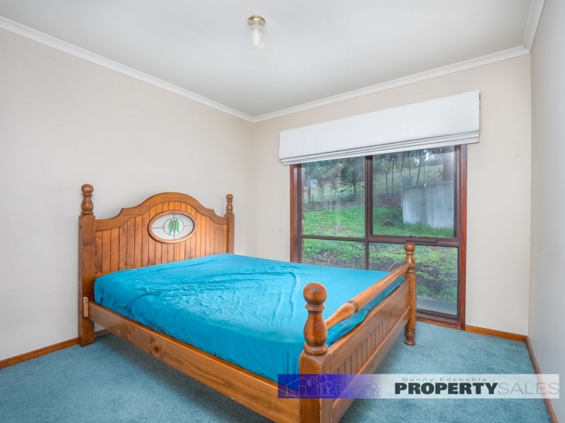 375 McDonalds Track, Hernes Oak VIC 3825