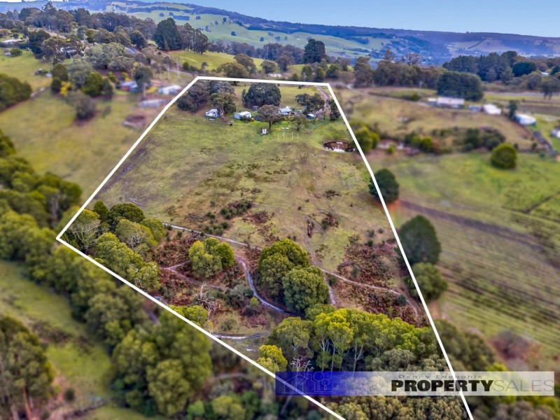 375 McDonalds Track, Hernes Oak VIC 3825