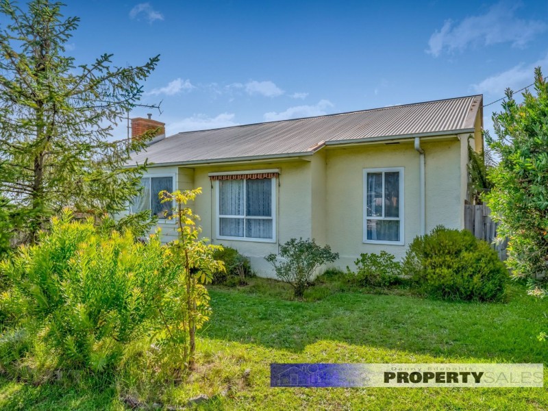 19 Ross Avenue, Moe VIC 3825