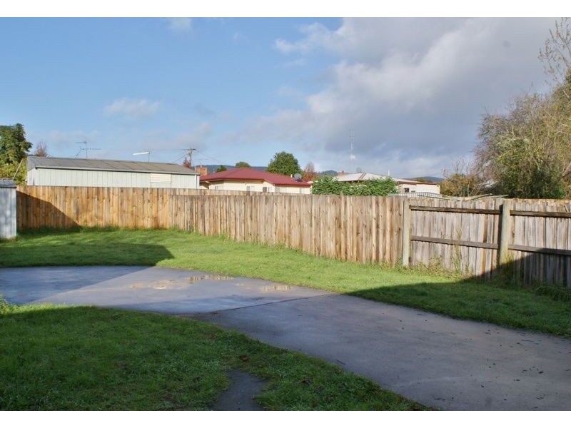 95 Service Road South, Moe VIC 3825