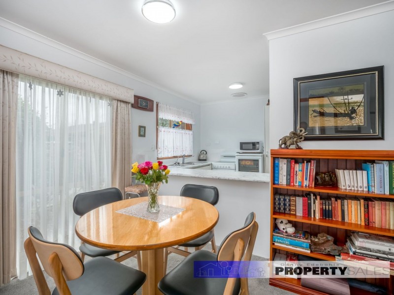 2/13 Saxtons Drive, Moe VIC 3825