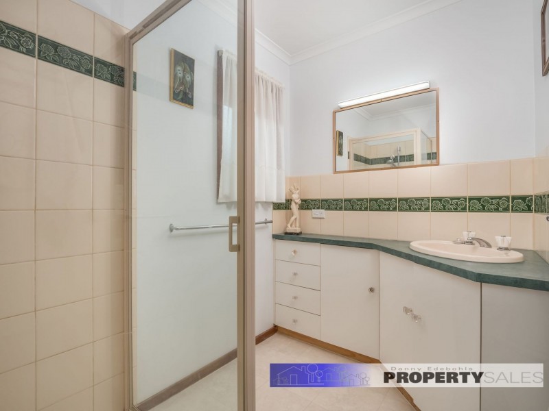 2/13 Saxtons Drive, Moe VIC 3825