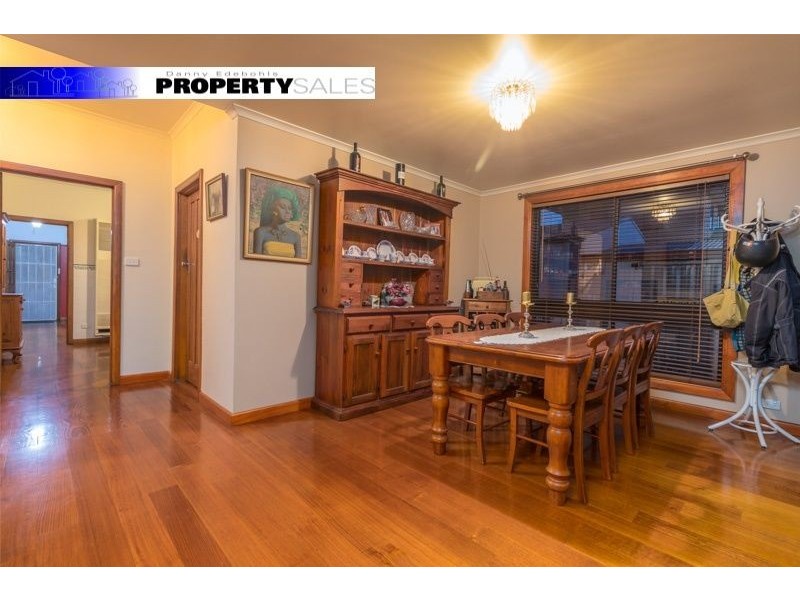 17 Central Avenue, Newborough VIC 3825