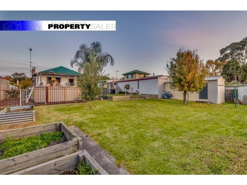 17 Central Avenue, Newborough VIC 3825