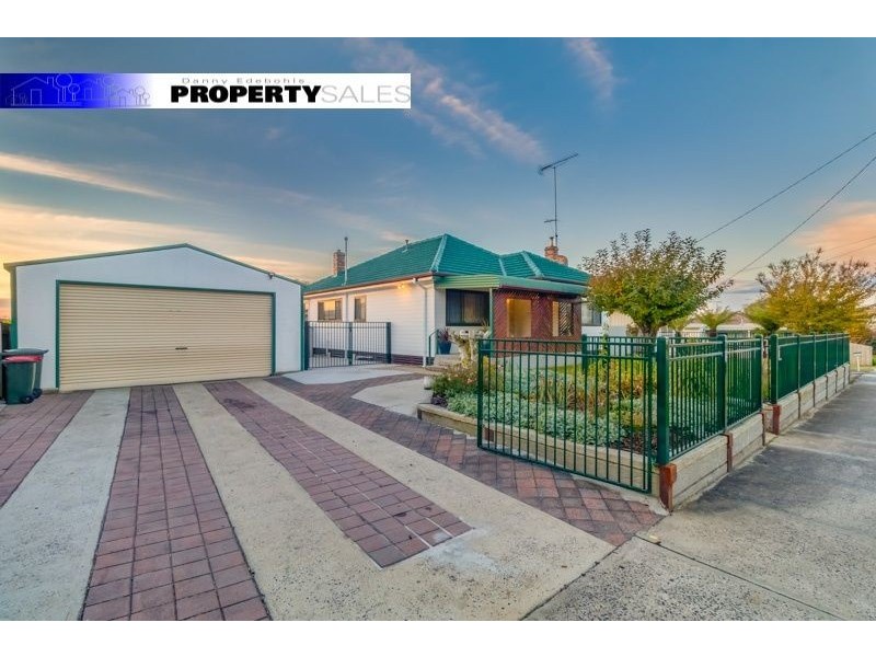 17 Central Avenue, Newborough VIC 3825