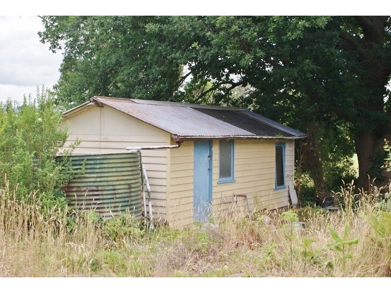 2384 Willow Grove Road, Hill End VIC 3825