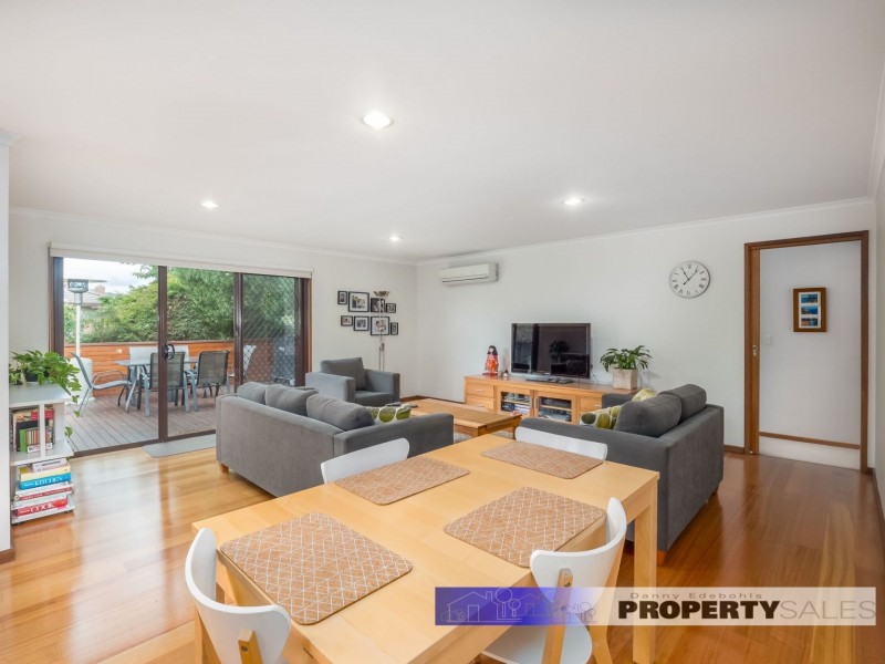 9 Dudley Court, Newborough VIC 3825