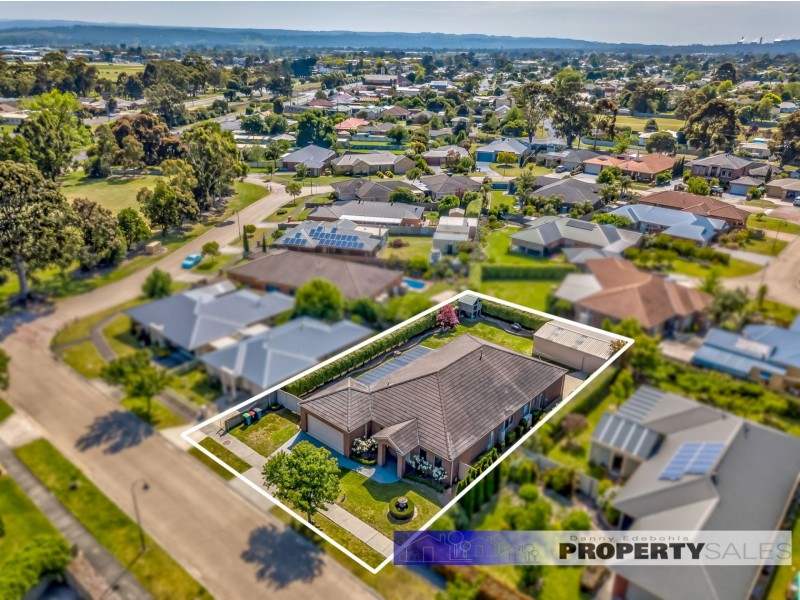 44 Parkside Drive, Moe VIC 3825