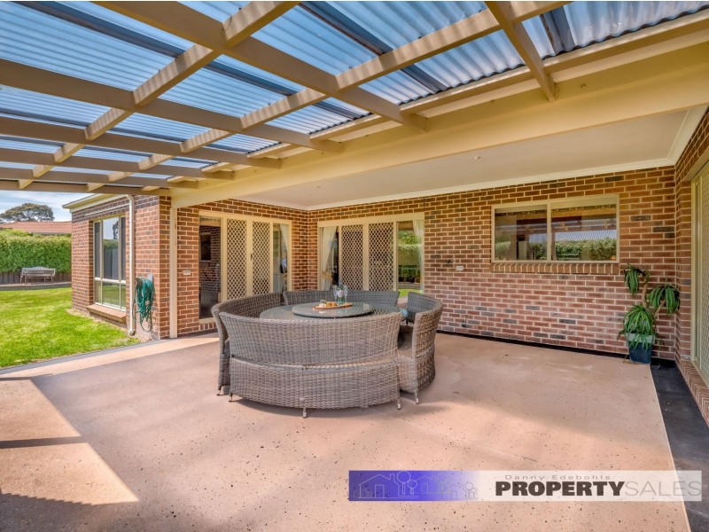 44 Parkside Drive, Moe VIC 3825