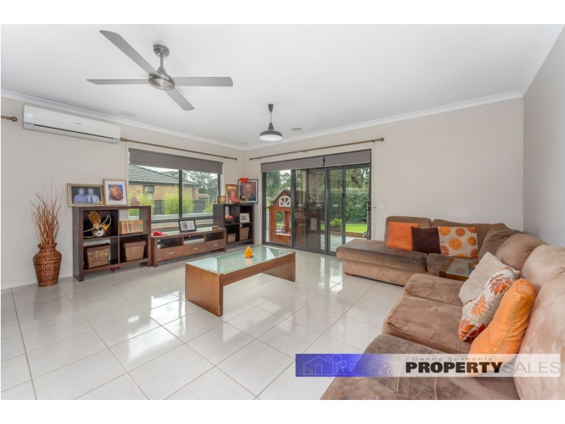 11 Harrison Blvd, Newborough VIC 3825