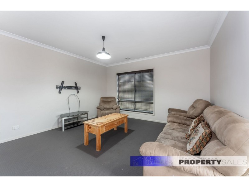 11 Harrison Blvd, Newborough VIC 3825