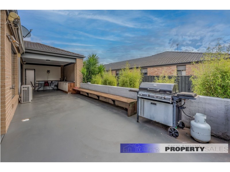 11 Harrison Blvd, Newborough VIC 3825