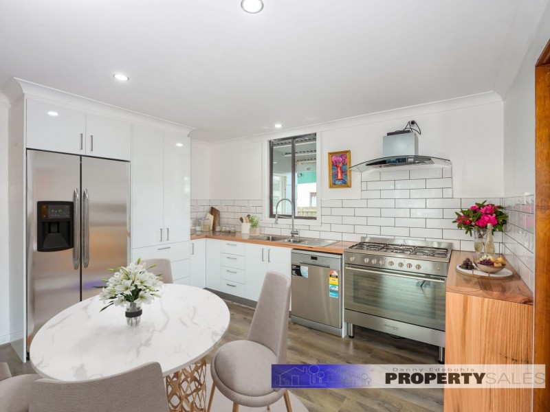 71 Western Avenue, Newborough VIC 3825