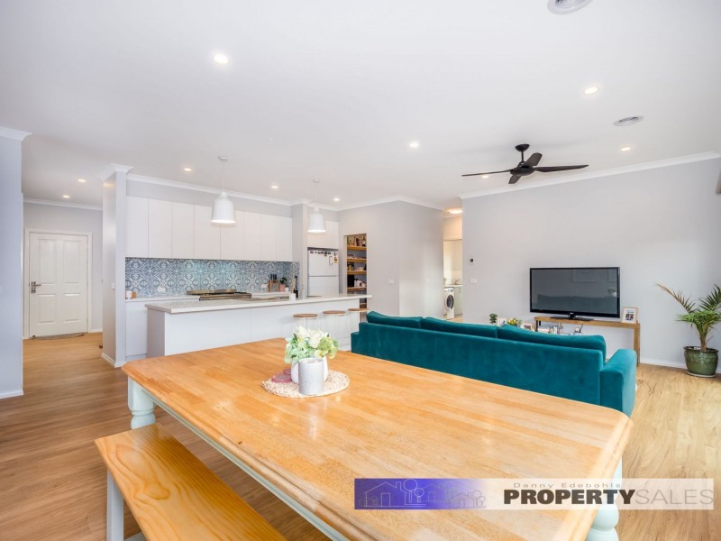 22 Arapiles Drive, Moe VIC 3825