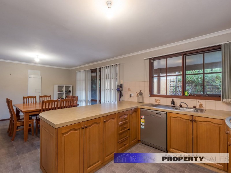 70 Coalville Road, Moe VIC 3825