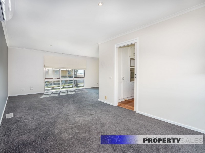 32 Scorpio Drive, Moe VIC 3825