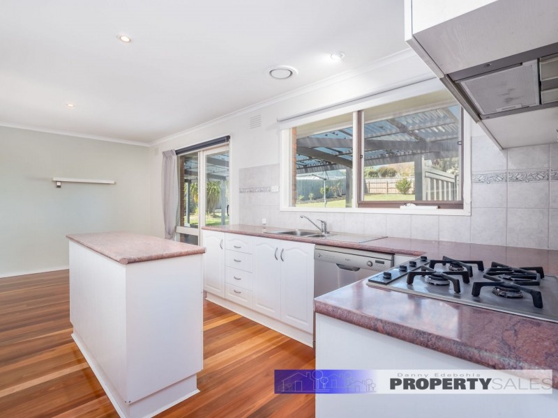 32 Scorpio Drive, Moe VIC 3825