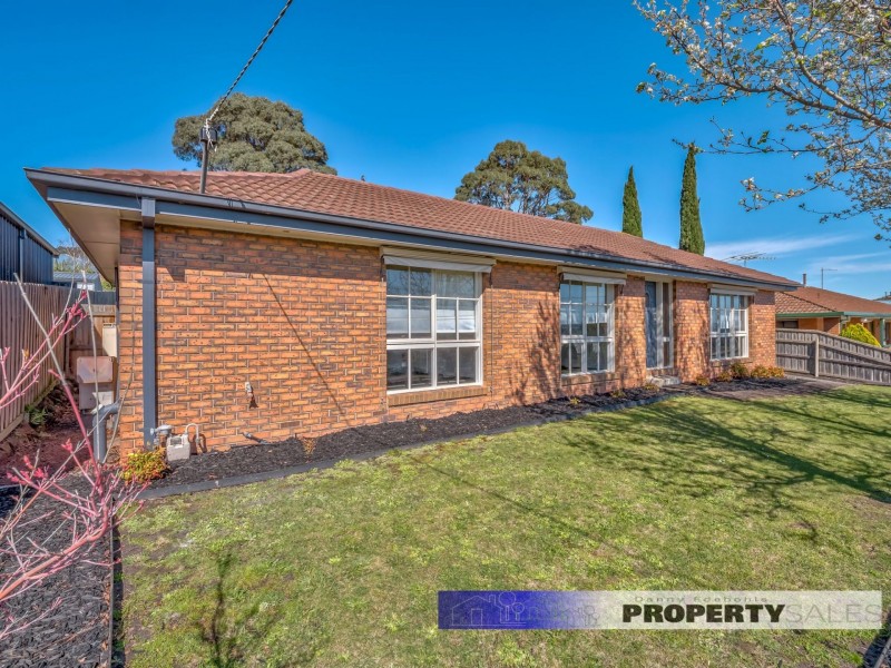 32 Scorpio Drive, Moe VIC 3825